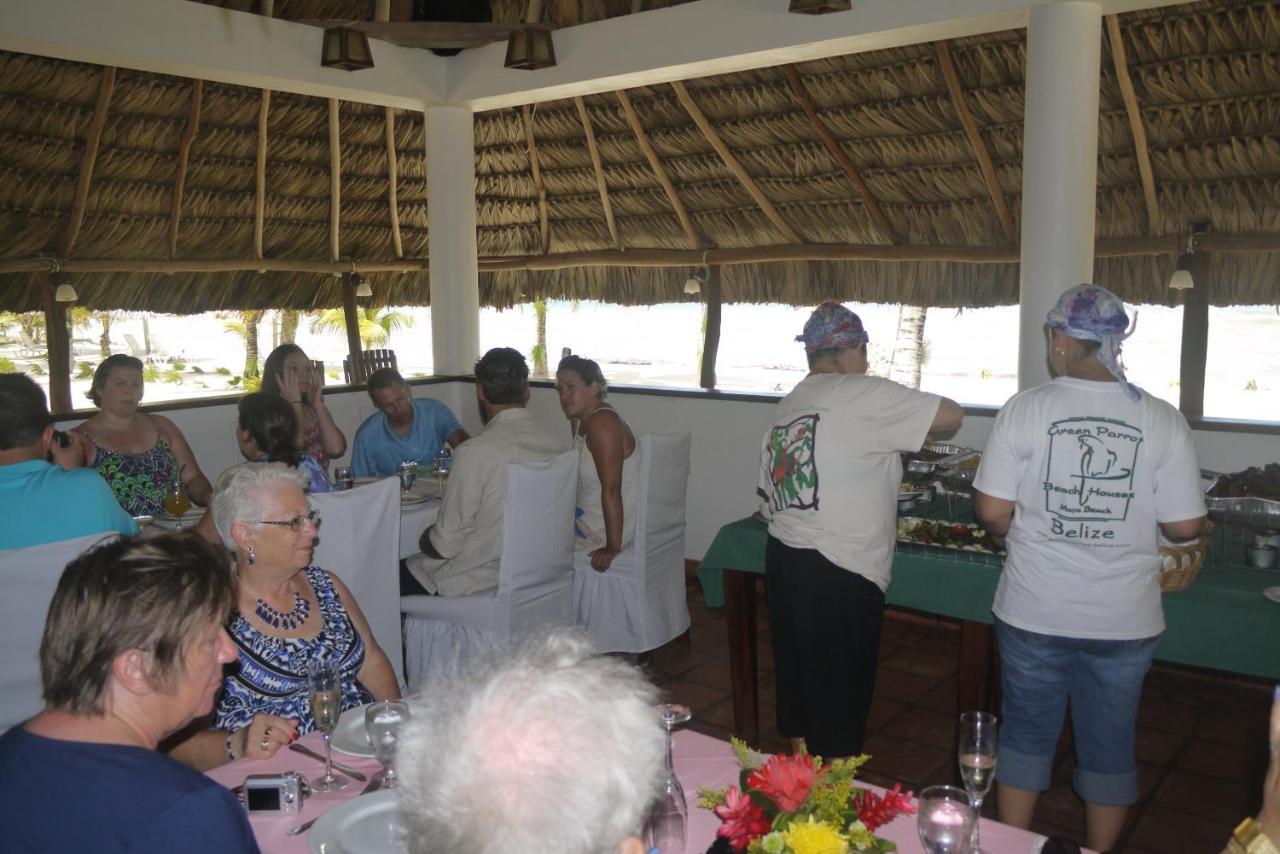 Green Parrot Beach Houses And Resort Placencia エクステリア 写真